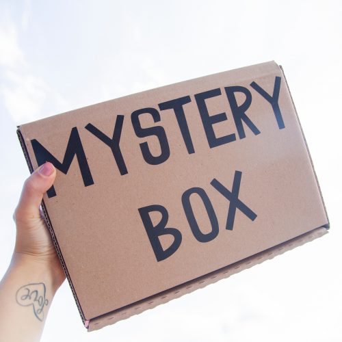 MYSTERY BOX – 200 zł – prezent niespodzianka